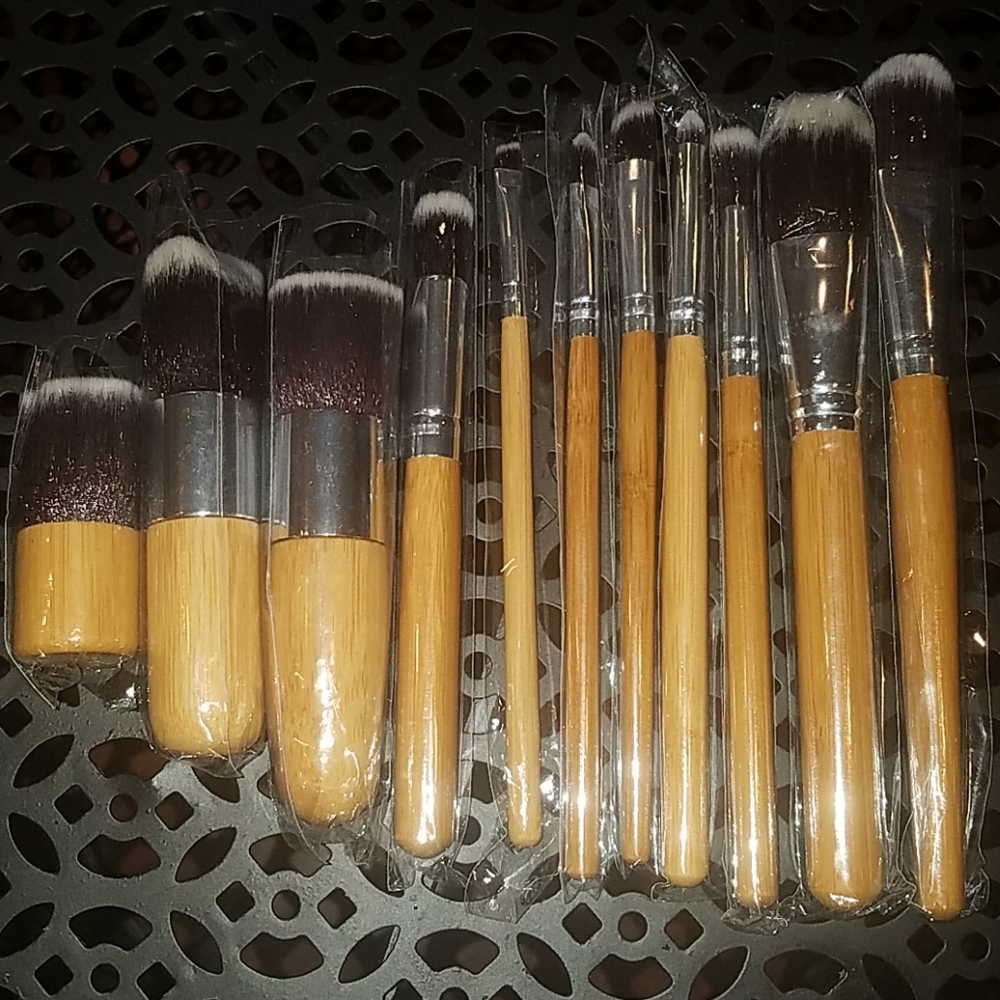 Bamboo Makeup Brushes, Set of 11